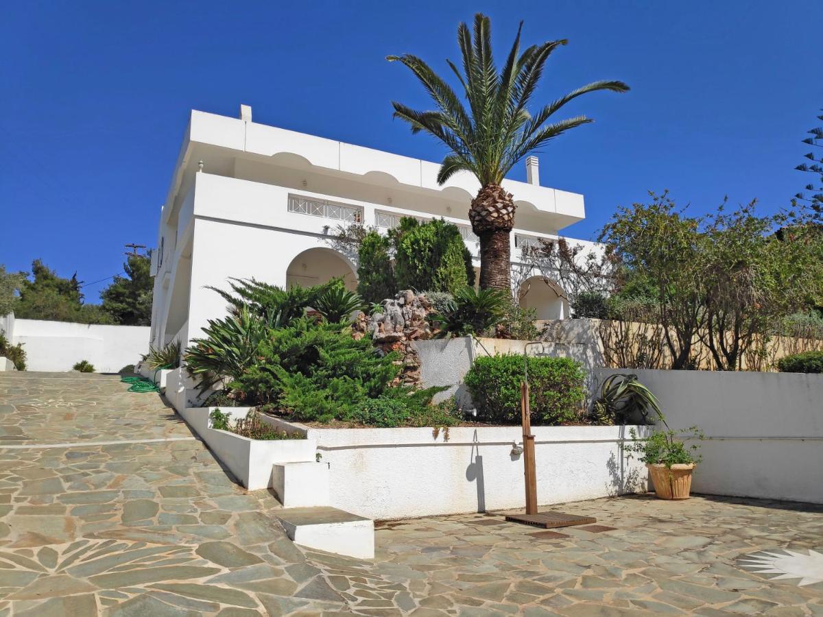 Superior Beachfront In Aghios Emilianos -